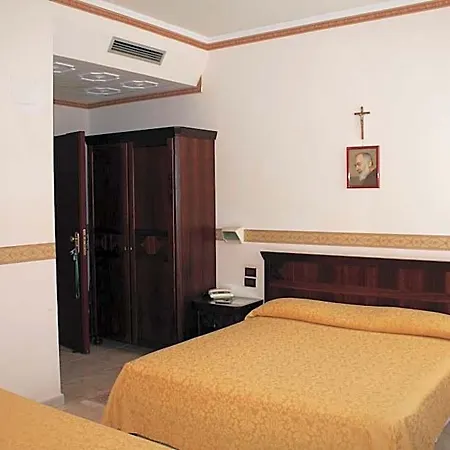 Grand Degli Angeli Hotel