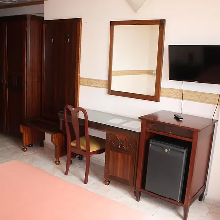 Grand Degli Angeli Hotel 4*