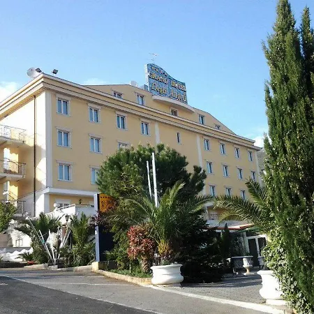 Grand Degli Angeli Hotel 4*